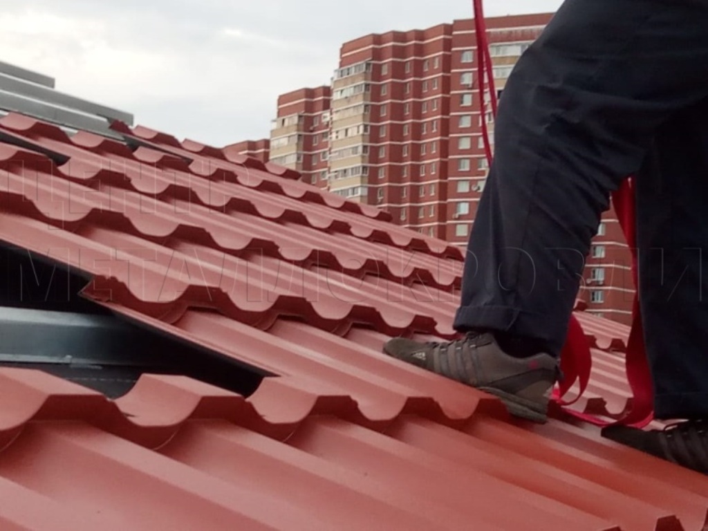 Металлочерепица Геркулес 8004 терракотовый Стальной Бархат от Центра Металлокровли в Кемерове